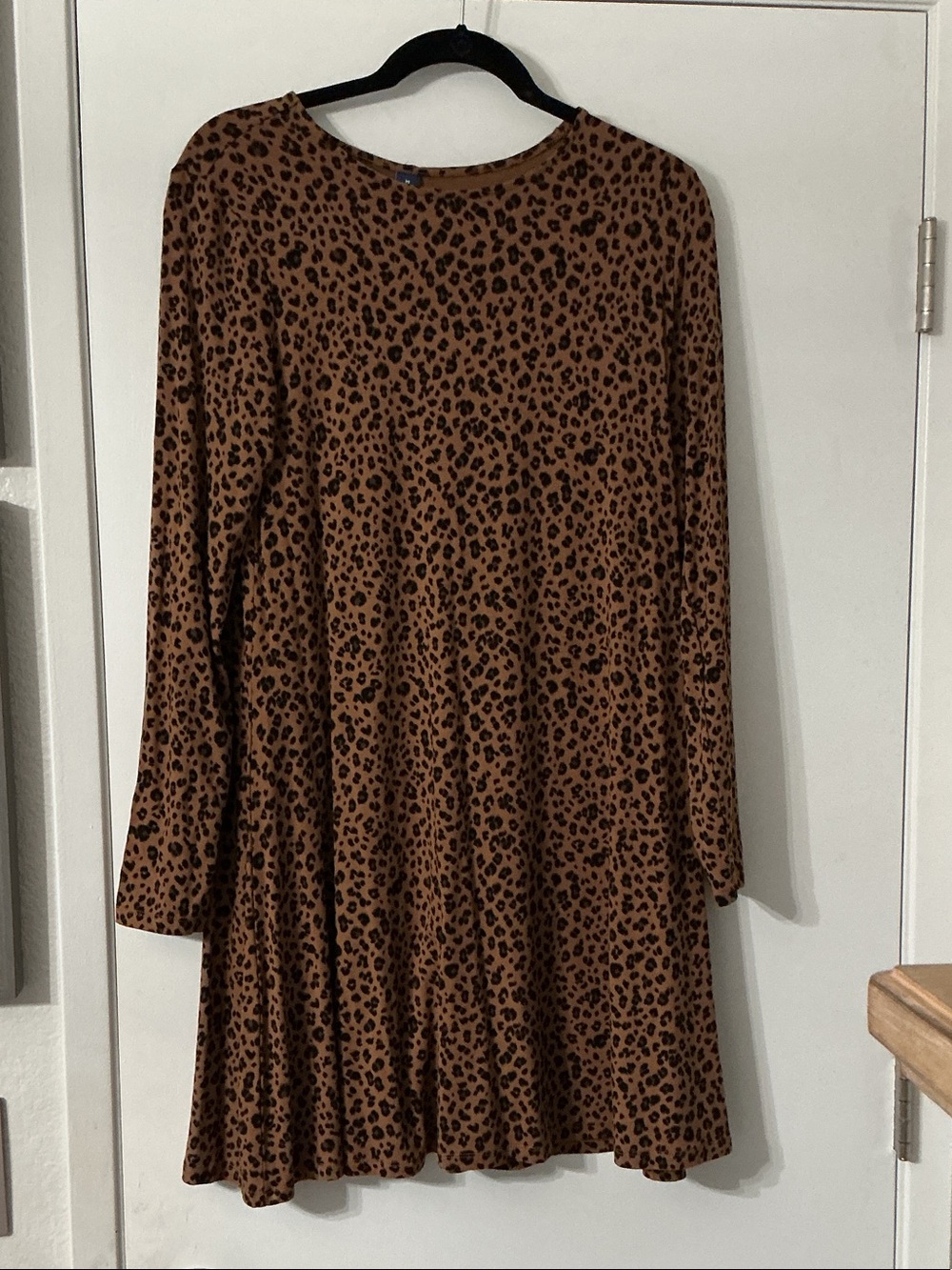 Old Navy Brown Leopard Print Long Sleeve Swing Dress Size Medium